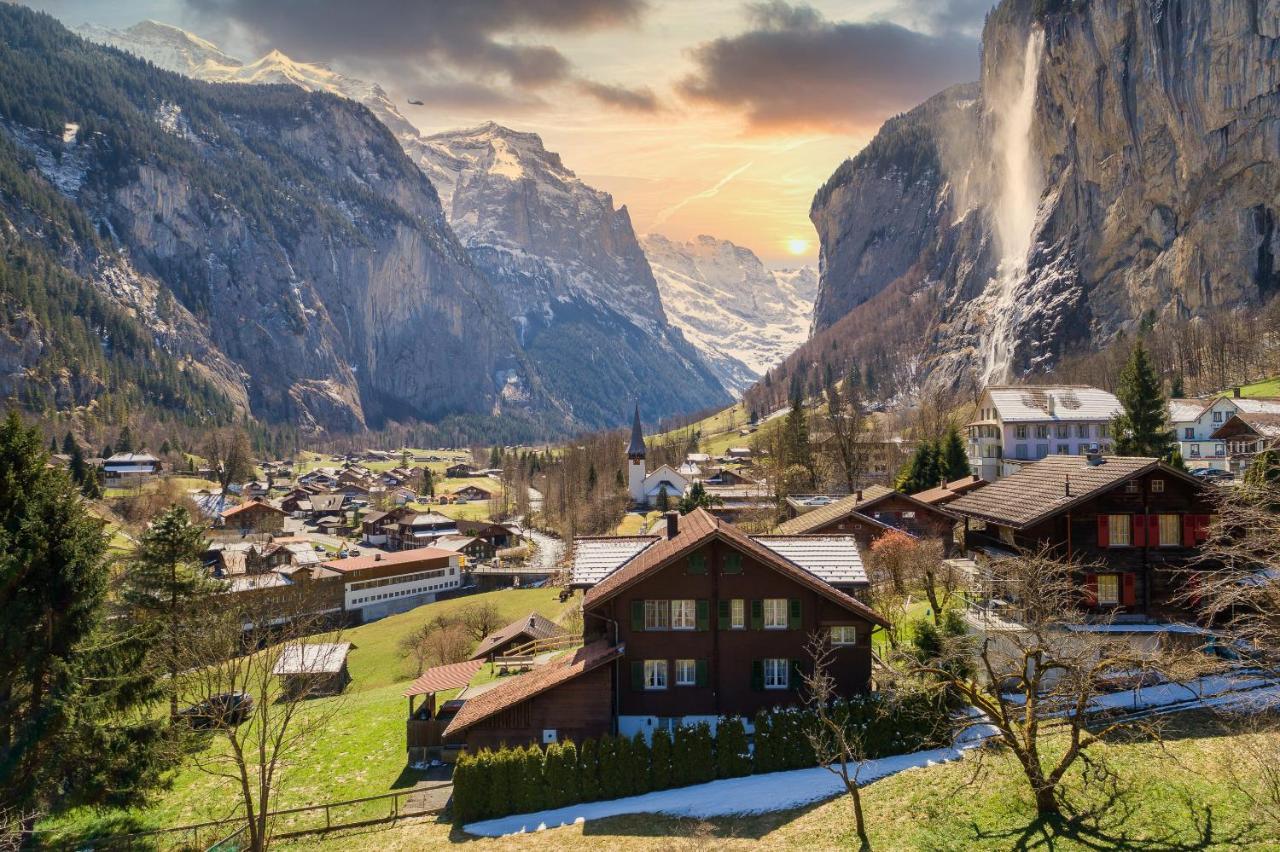 Ferienwohnung Chalet Pironnet With Best Views, Charm And Comfort! Lauterbrunnen Exterior foto